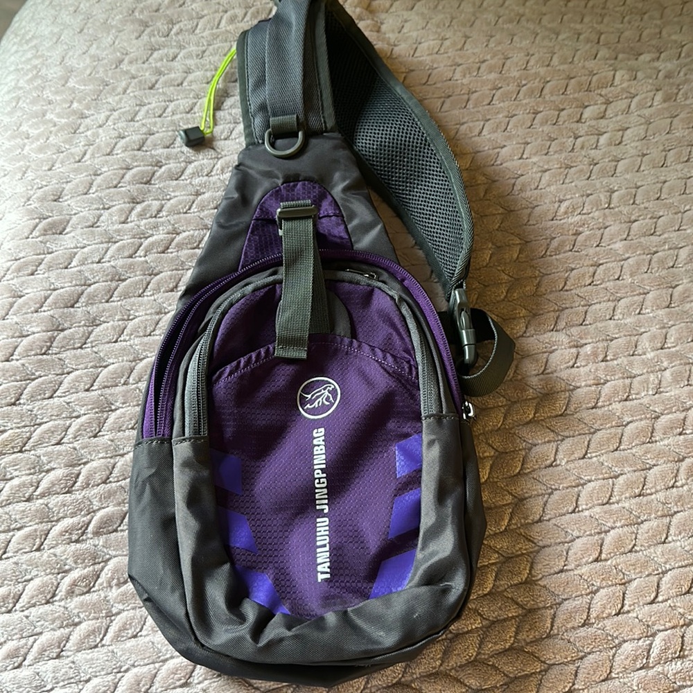 Tankuhu Jingoinbag cross body hiking bag purple, grey abd neon green nice clean